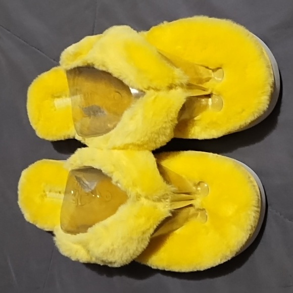 Koolaburra by UGG Furr-EE pale banana - Picture 1 of 10